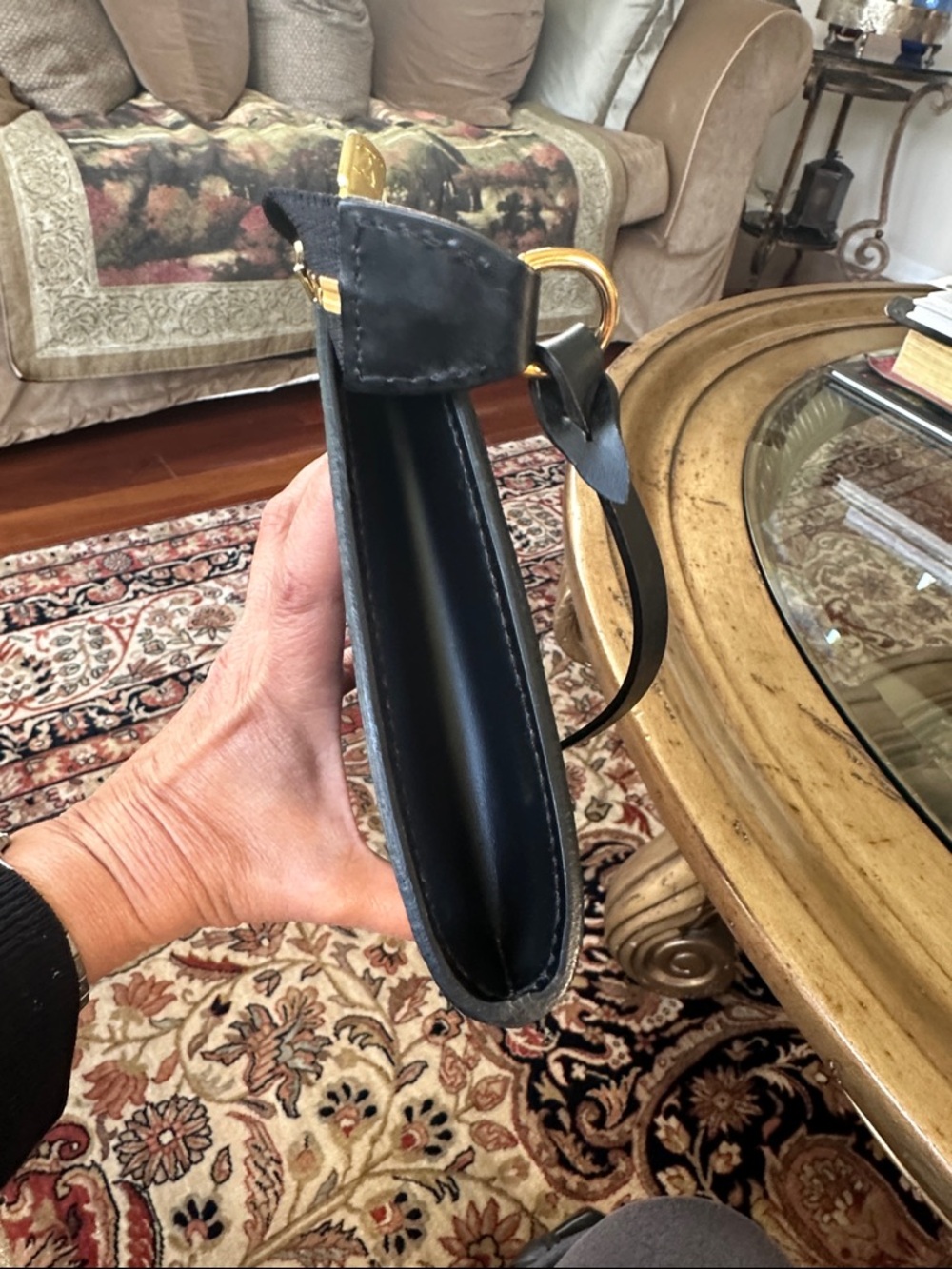 Louis Vuitton LV Monogram Pochette - Picture 7 of 13